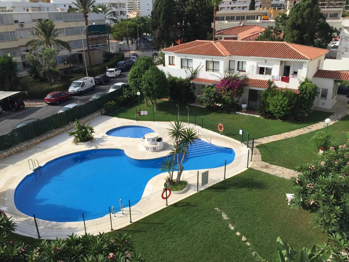 Apartamento Holidays On The Beach توريمولينوس المظهر الخارجي الصورة