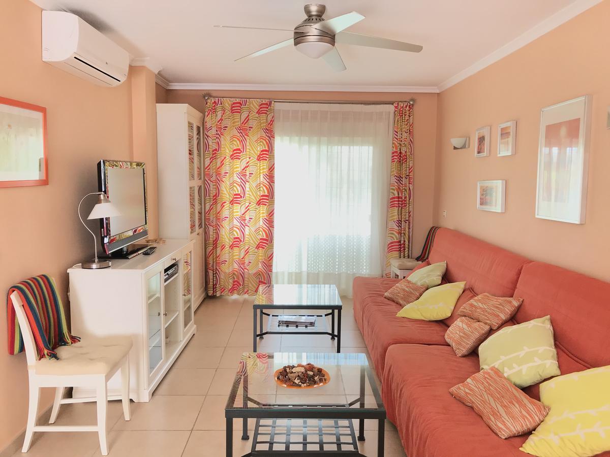 Apartamento Holidays On The Beach توريمولينوس المظهر الخارجي الصورة
